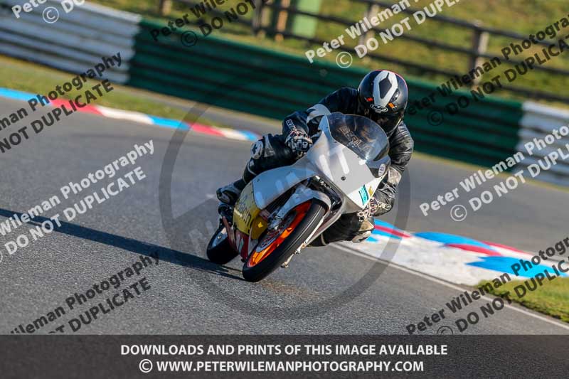 PJM Wedding Photography;enduro digital images;event digital images;eventdigitalimages;mallory park;mallory park photographs;mallory park trackday;mallory park trackday photographs;no limits trackdays;peter wileman photography;racing digital images;trackday digital images;trackday photos